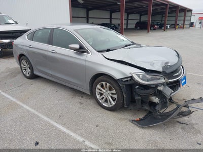CHRYSLER 200 2015