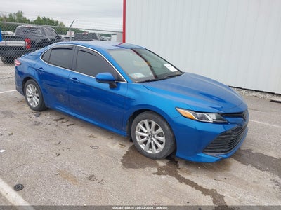 TOYOTA CAMRY 2019