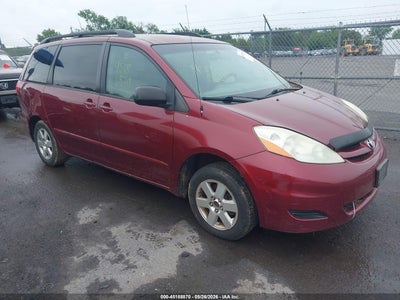TOYOTA SIENNA 2010