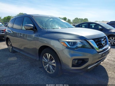 NISSAN PATHFINDER 2017