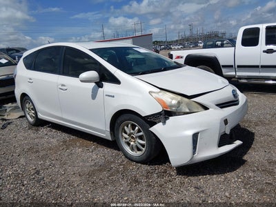 TOYOTA PRIUS V 2012