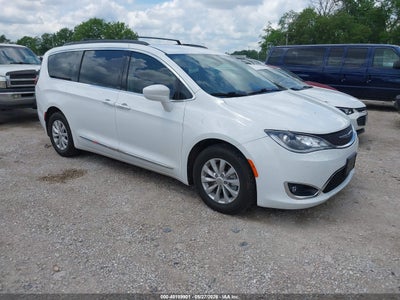 CHRYSLER PACIFICA 2017