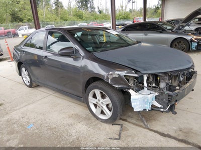 TOYOTA CAMRY 2012