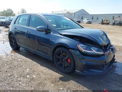 VOLKSWAGEN GOLF GTI 2019
