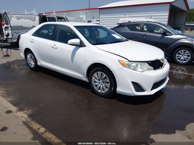 TOYOTA CAMRY 2012