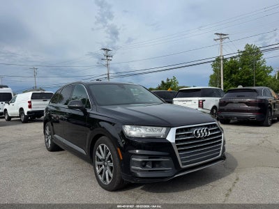 AUDI Q7 2019