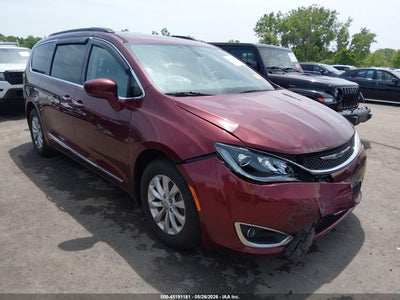 CHRYSLER PACIFICA 2017