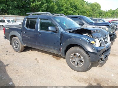 NISSAN FRONTIER 2014