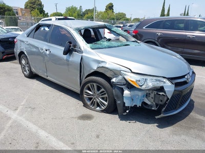 TOYOTA CAMRY 2016