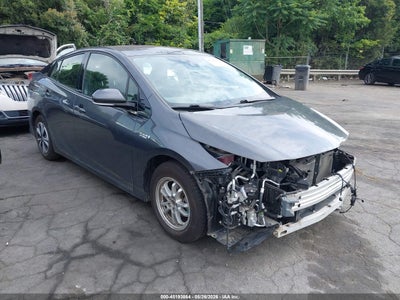 TOYOTA PRIUS PRIME 2019