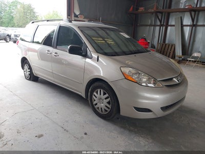 TOYOTA SIENNA 2009