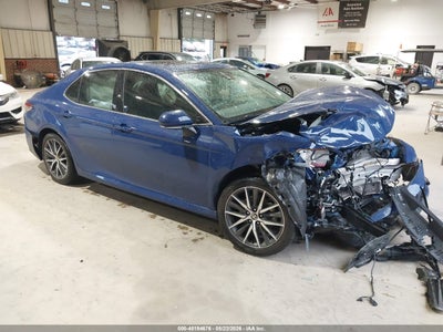 TOYOTA CAMRY 2023