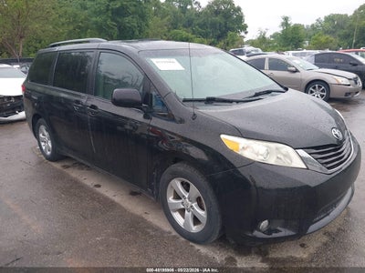 TOYOTA SIENNA 2012