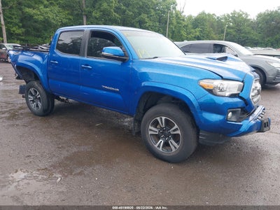 TOYOTA TACOMA 2017