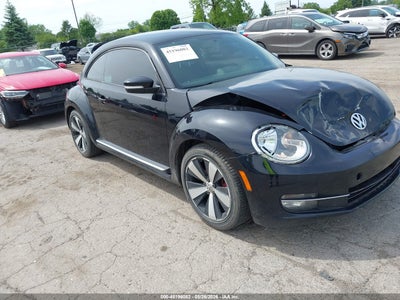 VOLKSWAGEN BEETLE 2012