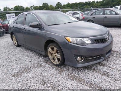 TOYOTA CAMRY 2014