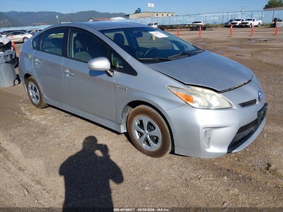 TOYOTA PRIUS 2012