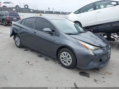 TOYOTA PRIUS 2016