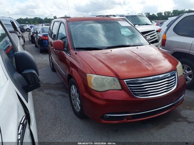 CHRYSLER TOWN & COUNTRY 2012