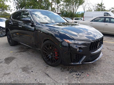 MASERATI LEVANTE 2024