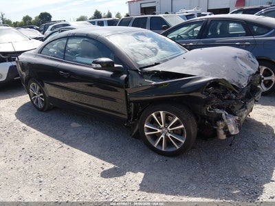 VOLVO C70 2011