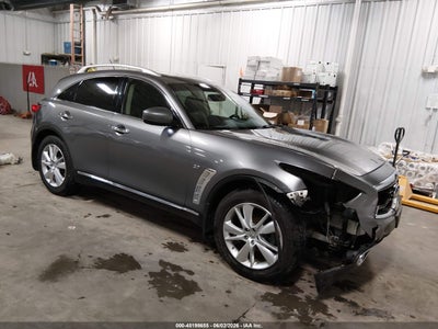 INFINITI QX70 2014