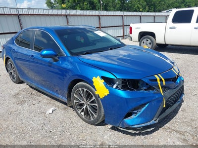 TOYOTA CAMRY 2019