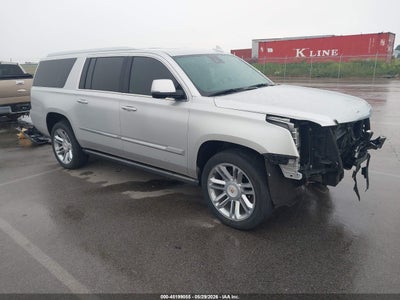 CADILLAC ESCALADE ESV 2018