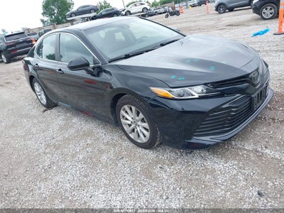 TOYOTA CAMRY 2020