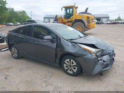 TOYOTA PRIUS 2016