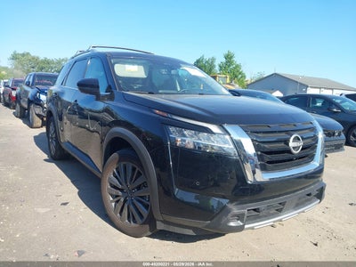 NISSAN PATHFINDER 2024