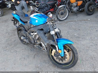 SUZUKI GSX-R1000 2015