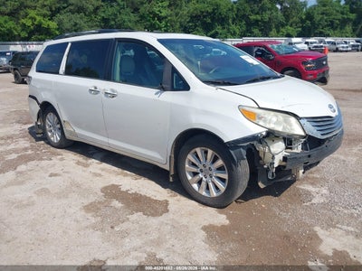 TOYOTA SIENNA 2012