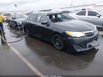 TOYOTA CAMRY 2014