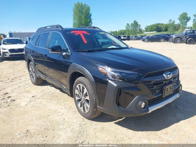 SUBARU OUTBACK 2025