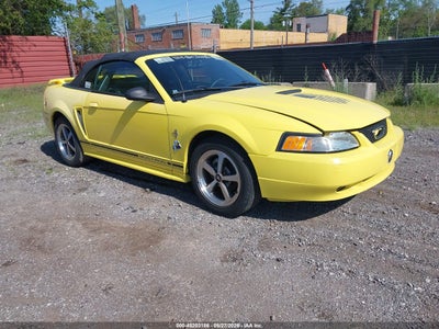FORD MUSTANG 2001