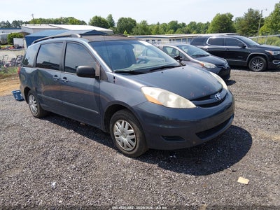 TOYOTA SIENNA 2008