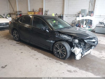 TOYOTA CAMRY 2018