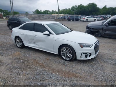 AUDI A4 2022