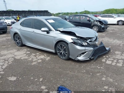 TOYOTA CAMRY 2020