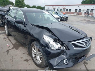 INFINITI Q40 2015