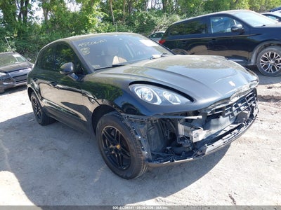 PORSCHE MACAN 2018