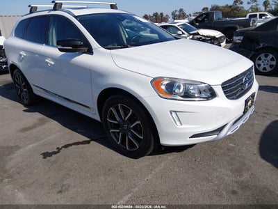 VOLVO XC60 2017