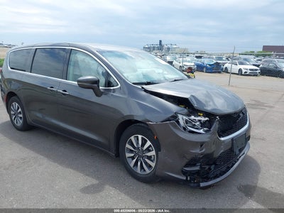 CHRYSLER PACIFICA HYBRID 2022