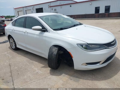 CHRYSLER 200 2015