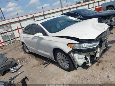 FORD FUSION HYBRID 2015