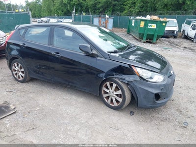 HYUNDAI ACCENT 2012