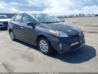 TOYOTA PRIUS PLUG-IN 2014