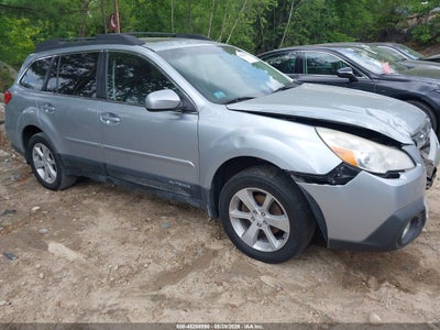 SUBARU OUTBACK 2014