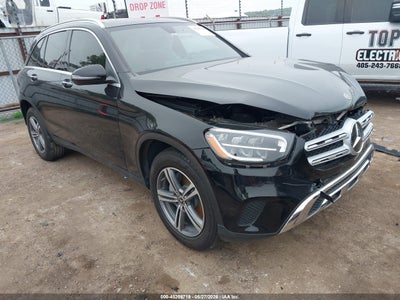 MERCEDES-BENZ GLC 300 2020